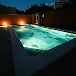公寓 Brane With Swimming Pool *