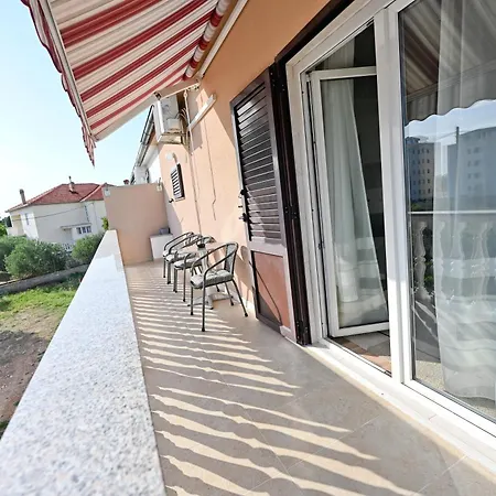 Appartement Brane With Shared Swimming Pool Zadar