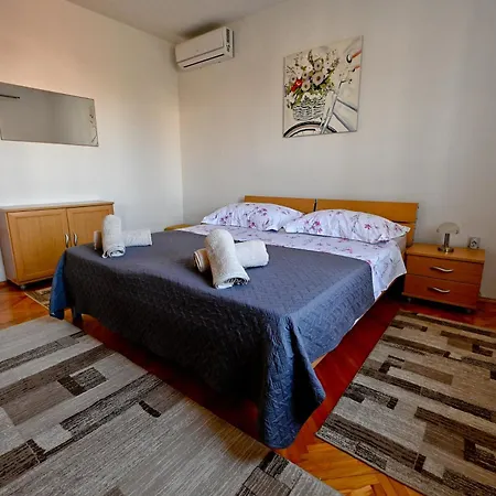Appartement Brane With Shared Swimming Pool Zadar