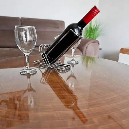 Brane With Shared Swimming Pool زادار