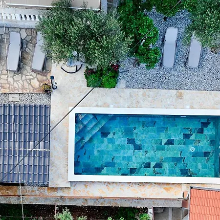 Appartement Brane With Shared Swimming Pool Zadar