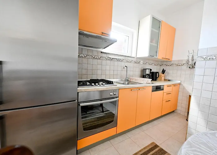 Brane With Swimming Pool Appartement *