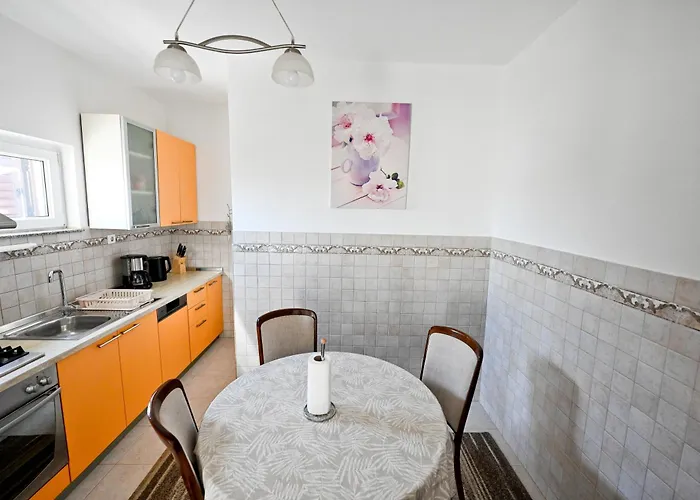 Appartement Brane With Swimming Pool