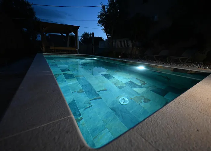 Appartement Brane With Swimming Pool *