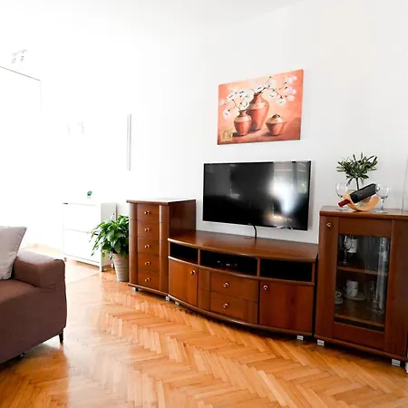 Apartment Brane With Swimming Pool *