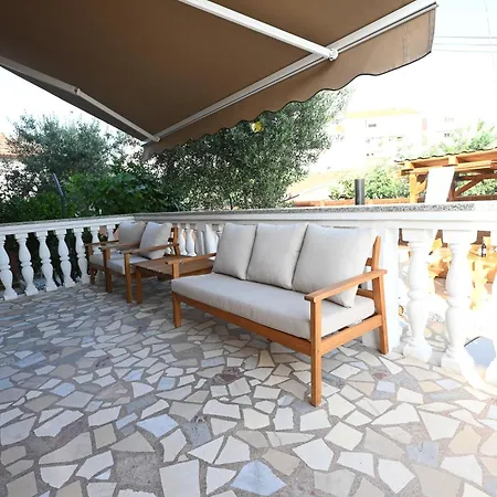 Brane With Swimming Pool
