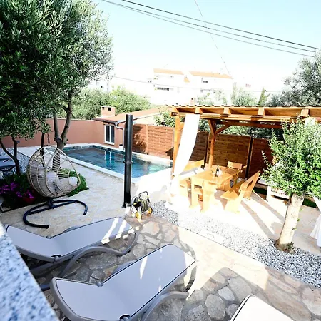 Apartment Brane With Swimming Pool