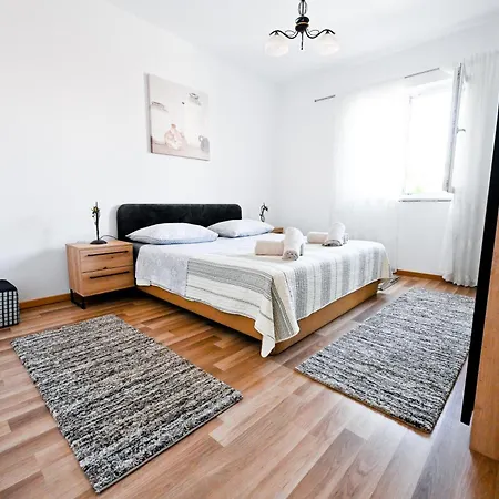 Apartament Brane With Swimming Pool Zadar