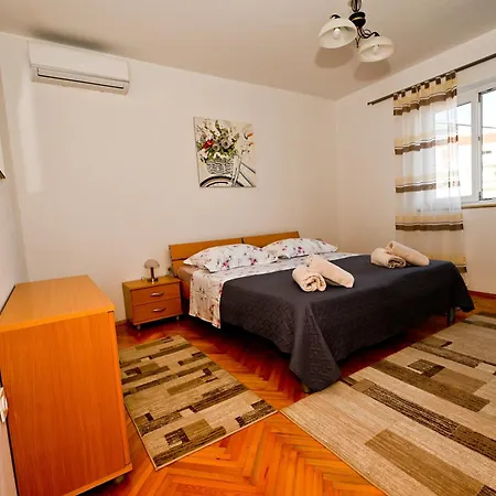 Apartment Brane With Swimming Pool *