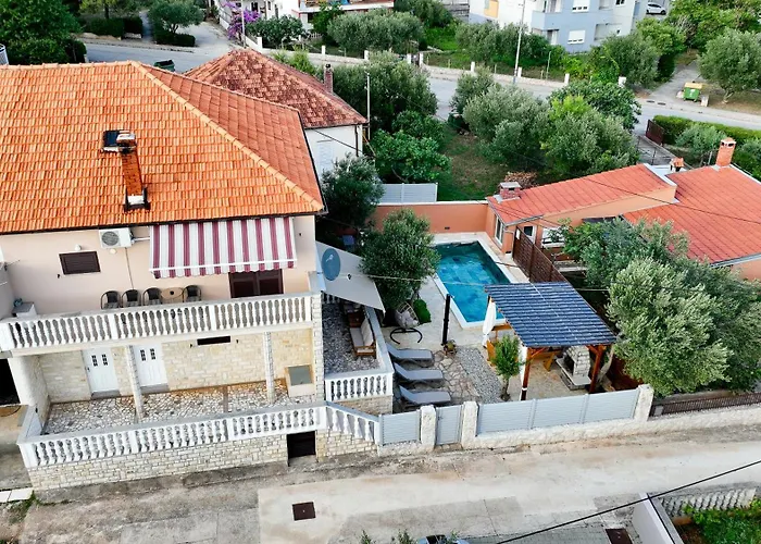 Brane With Swimming Pool *