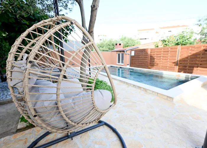 Brane With Swimming Pool *